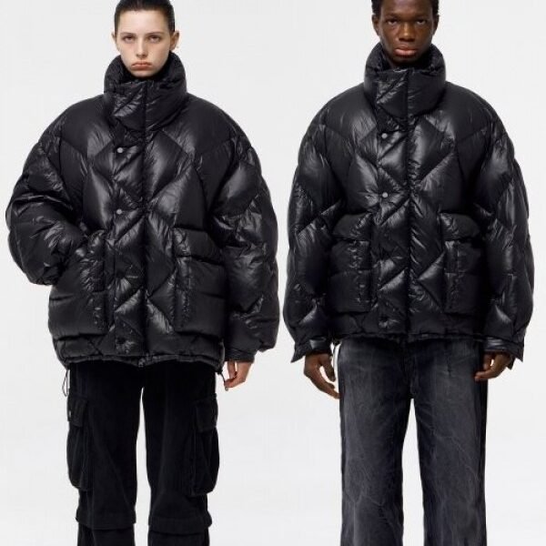 리미티드 에디션 다운 재킷 검은 색