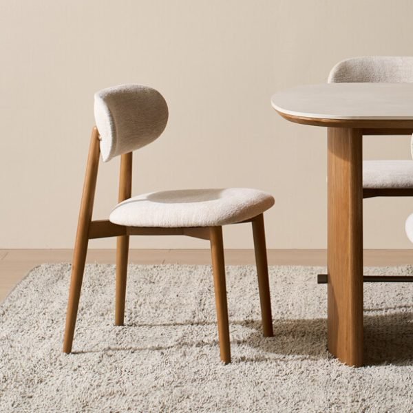 이니스 식탁의자